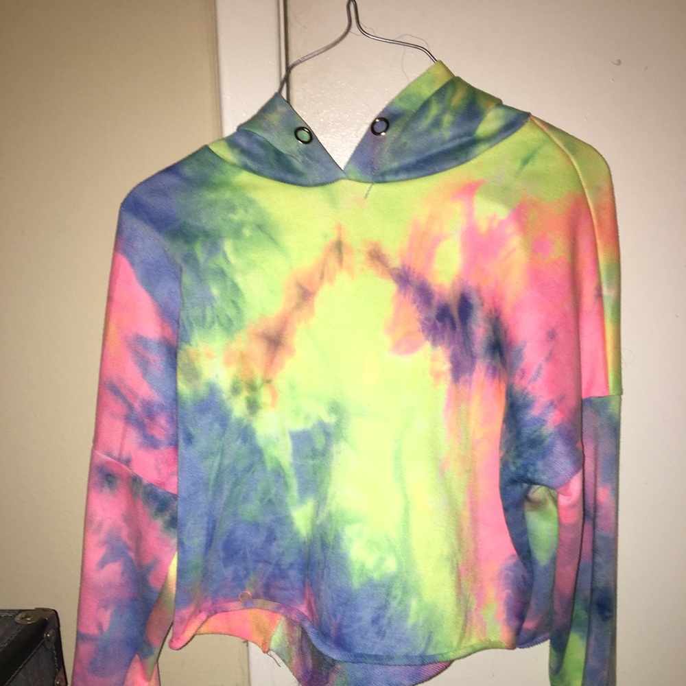 Long sleeve crop top hoodie